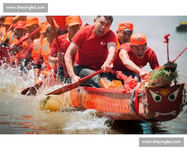 万人围观濮阳龙舟竞渡现场鼓声震天速度对决燃爆整条河道夏日激情
